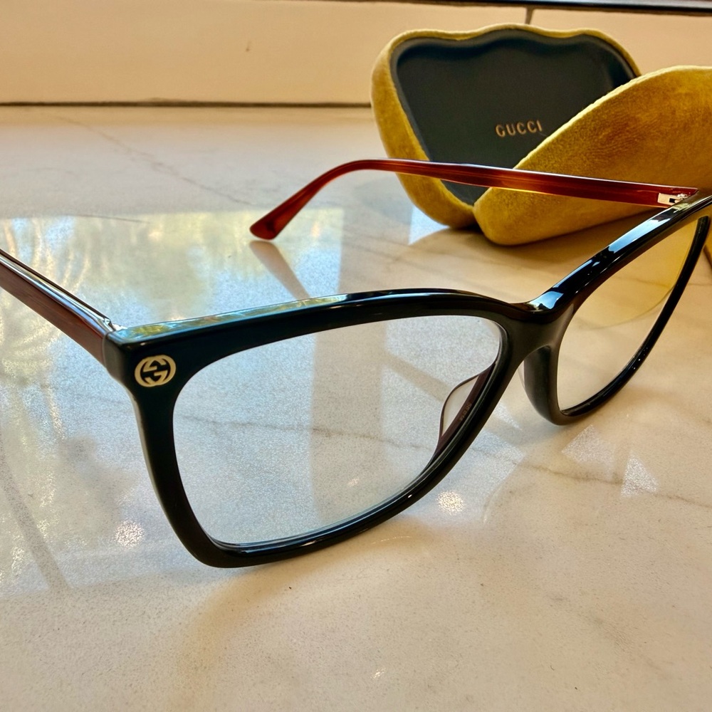 Gucci Black Cat-Eye Glasses with Red Temples